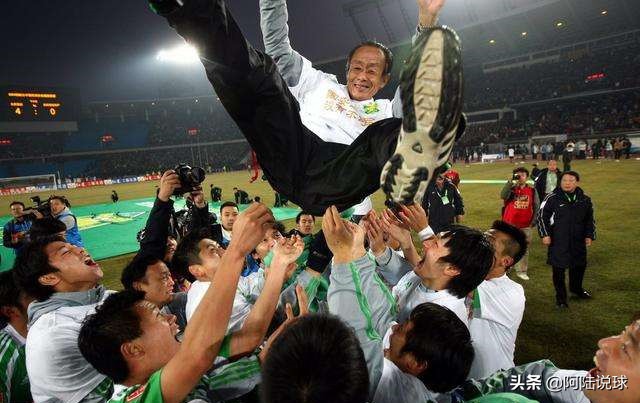 德甲九龙夺嫡是否乱世之最？史上最弱冠军最强降级队全是中国制造