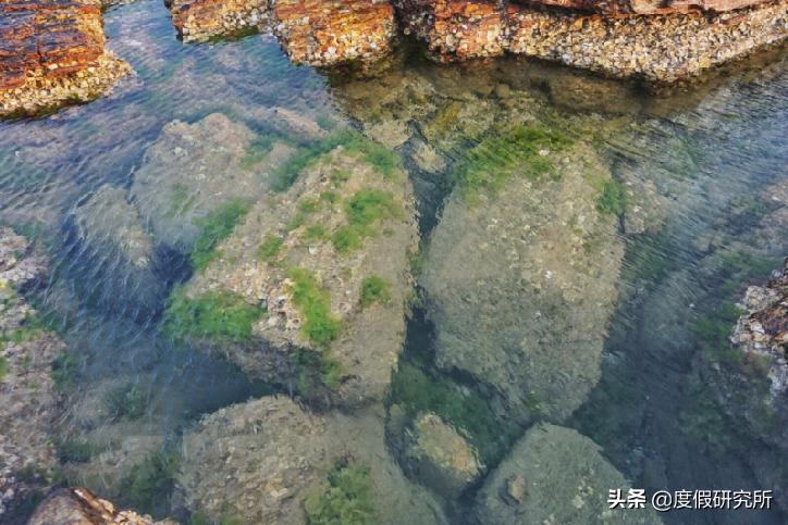 中国媲美马尔代夫海滩,海水很清澈的地方外国