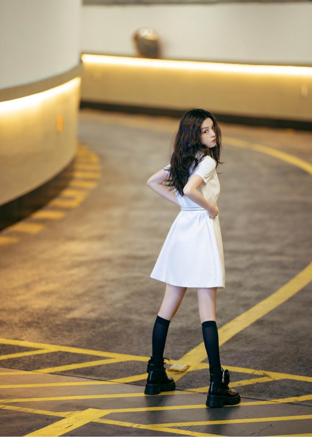 prada穿衣搭配女,prada穿搭女装