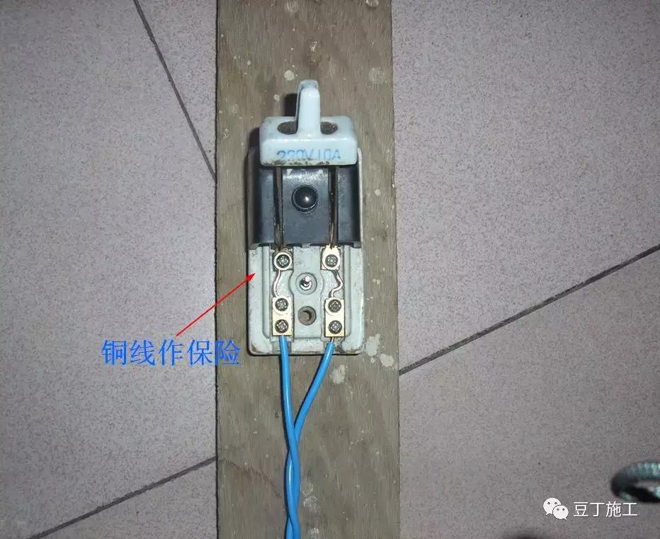 施工现场常见的临时用电违规现象,电力施工现场常见违章现象