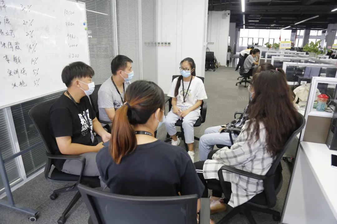 「我爱你，纳杰」一群人一件事一条心