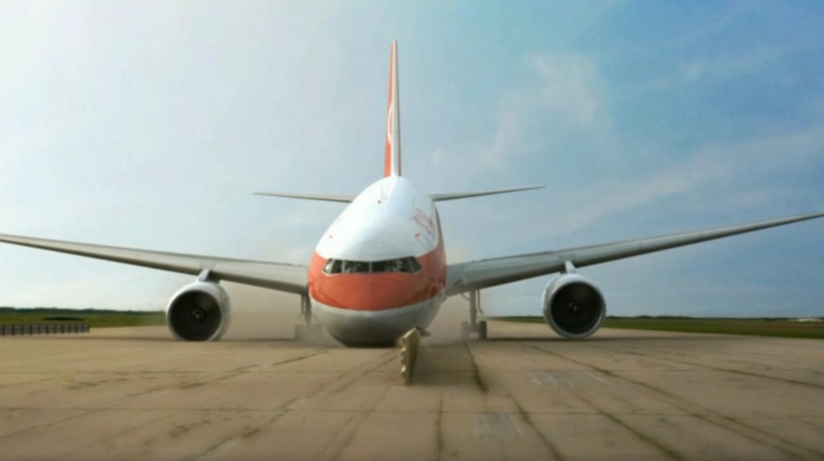 加拿大航空143号班机降落视频,加拿大航空143航班迫降