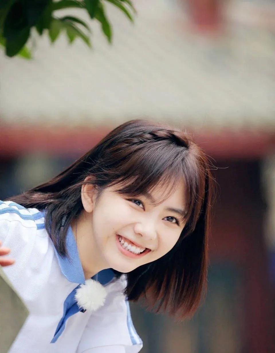 塌鼻子女孩怎么上镜,塌鼻子的女人如何打扮