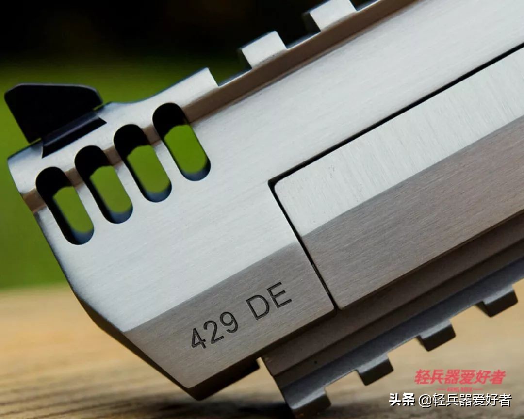 十款最受欢迎的枪械,老当益壮武器