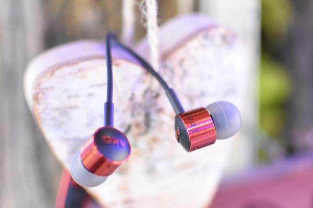 akgk374u升级版,akg经典平头塞