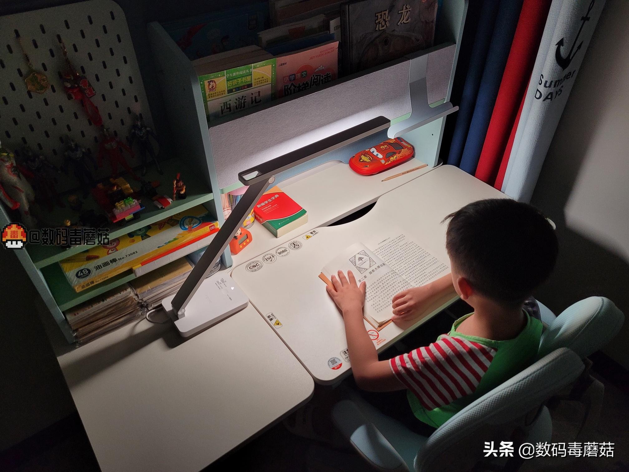 西昊儿童学习桌椅子,西昊儿童学习桌t1测评