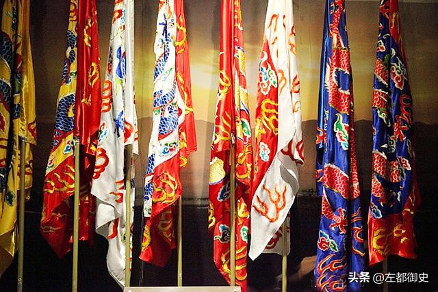 清初的八旗旗主是谁,清初八旗旗主是皇帝任命还是世袭