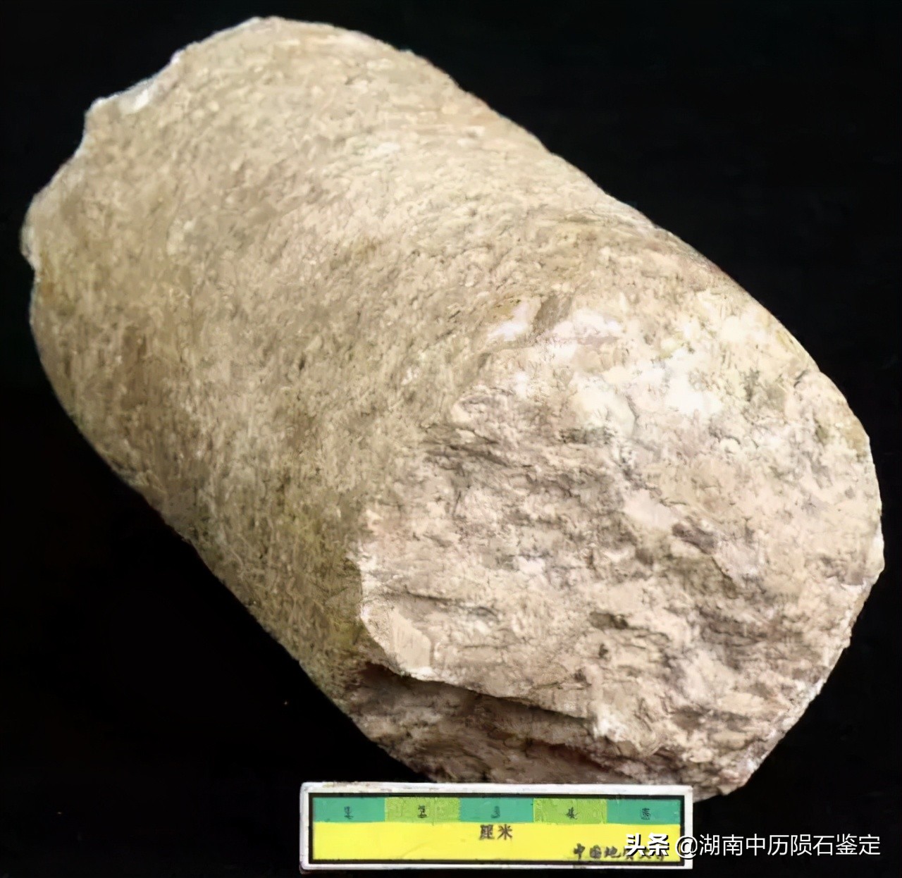 月球陨石与地球矿石的区别,月球陨石和矿石有什么区别