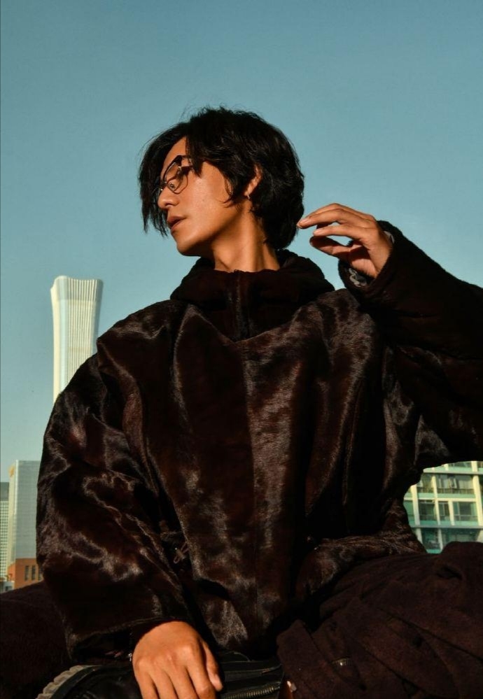 陈坤elle八月刊封面,elle陈坤写真