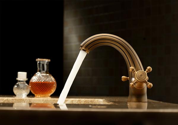 装修中水龙头是哪个步骤安装,装修时预留水龙头接口怎么安装