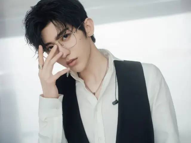 媒婆痣安崎,安崎要不要遮痣