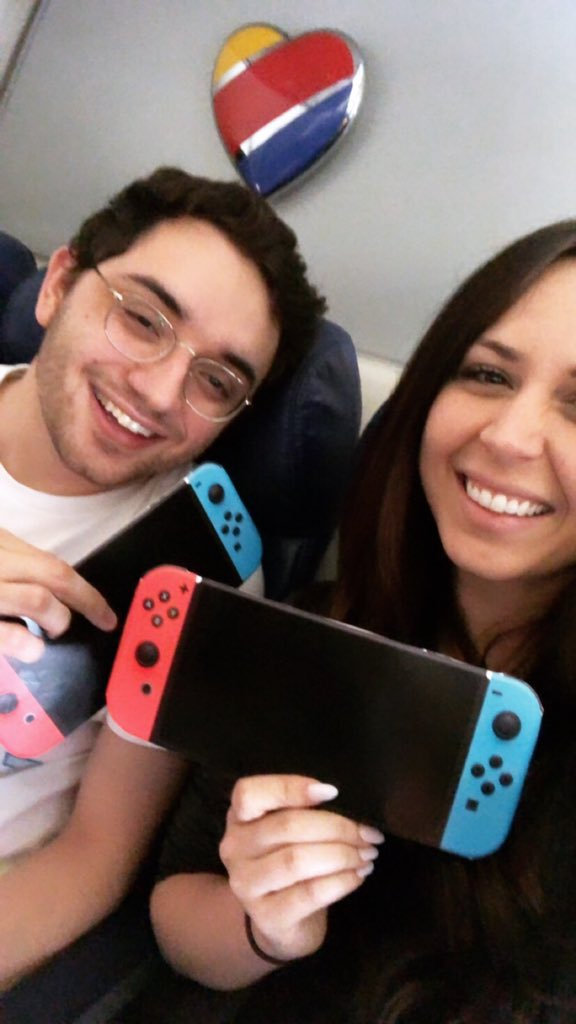 任天堂和switch合作,任天堂switch飞机