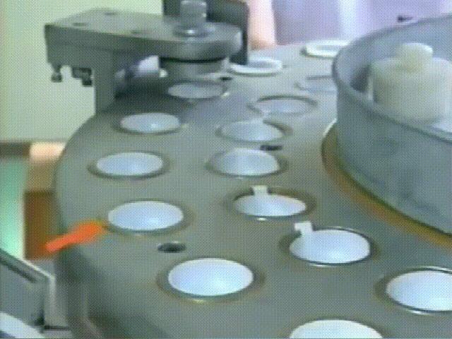 乒乓球是如何制造,乒乓球是由什么制作的