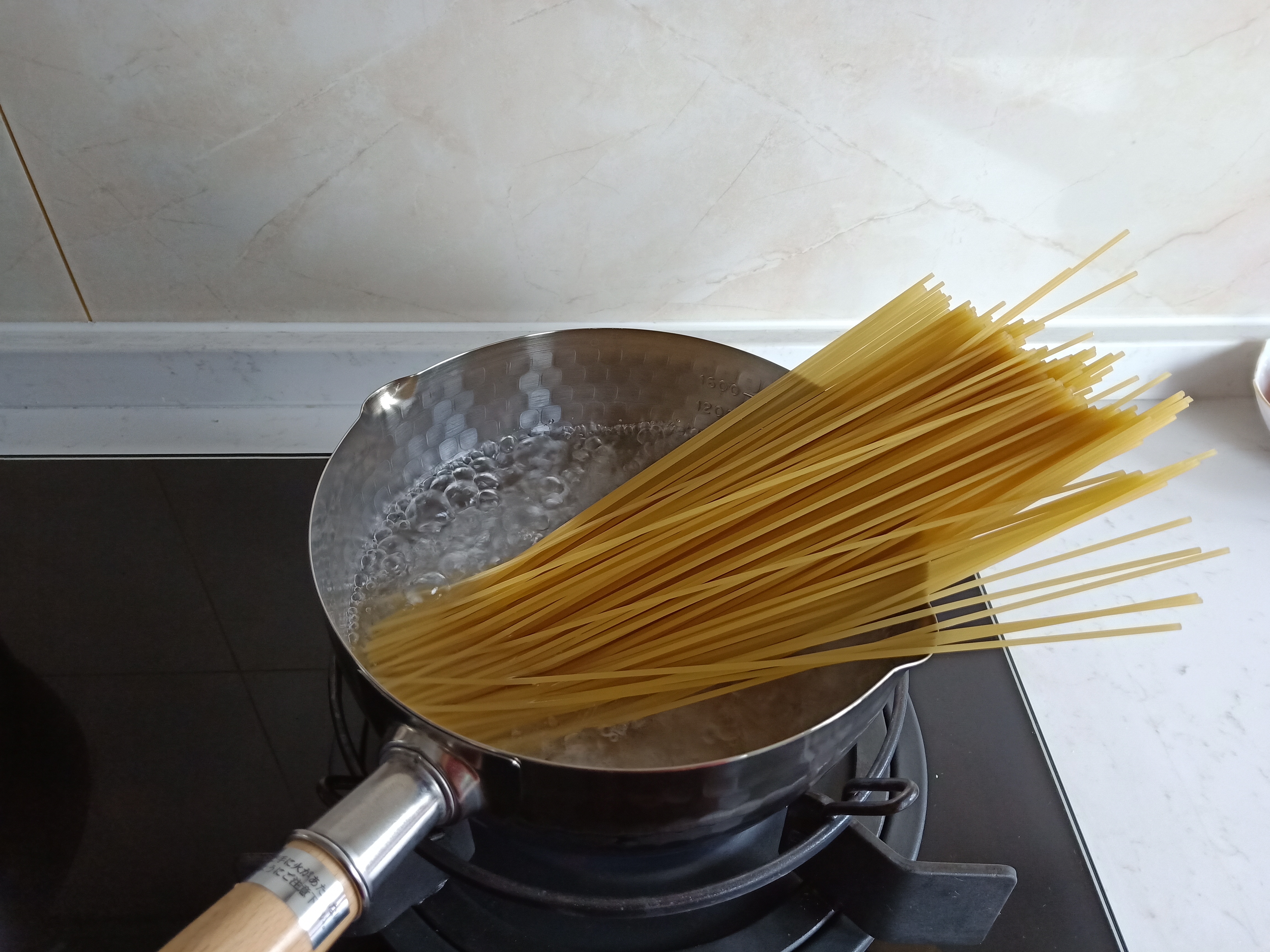 意面劲道爽滑,意面怎么做才好吃又简单