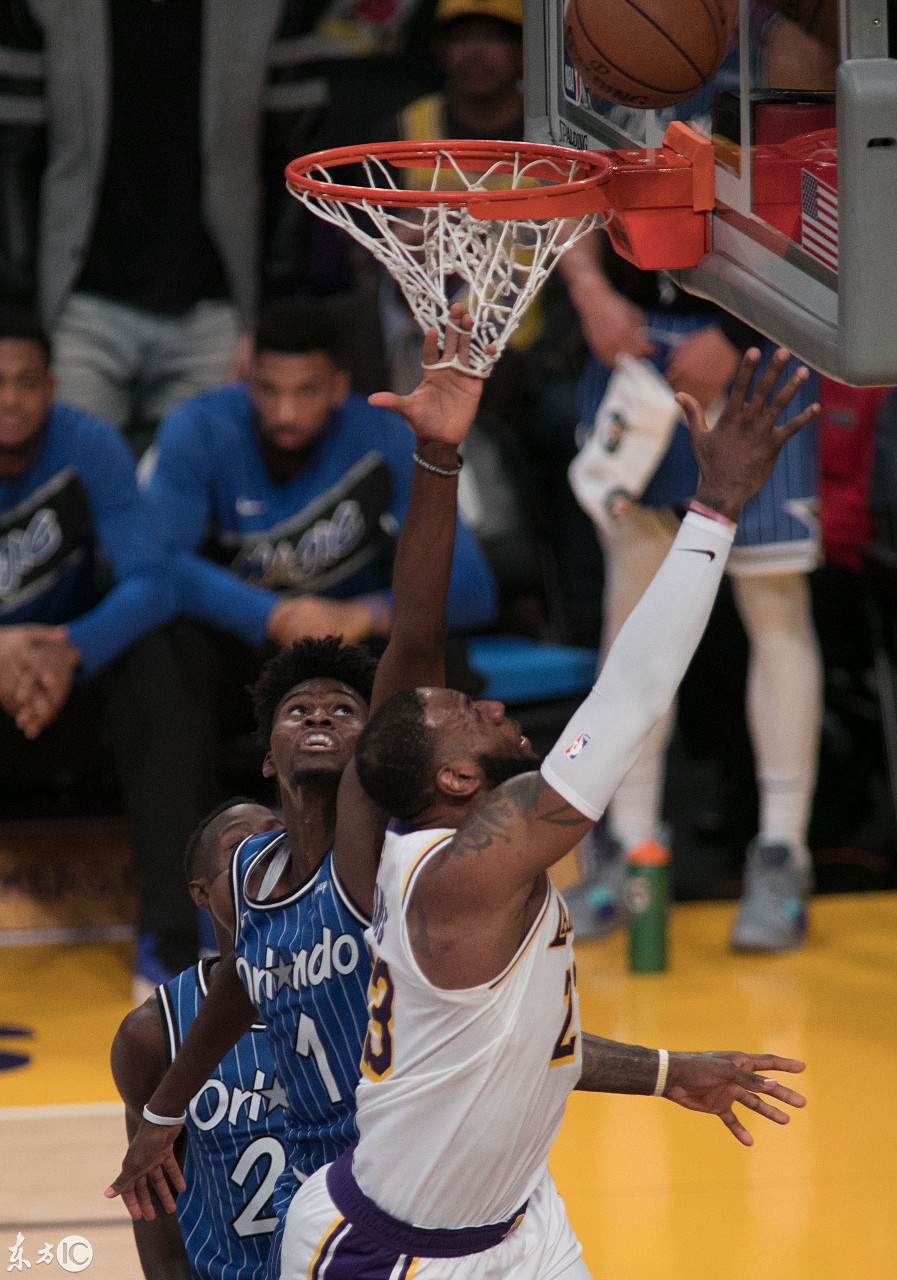 为什么一打湖人就来劲,一打老詹就来劲