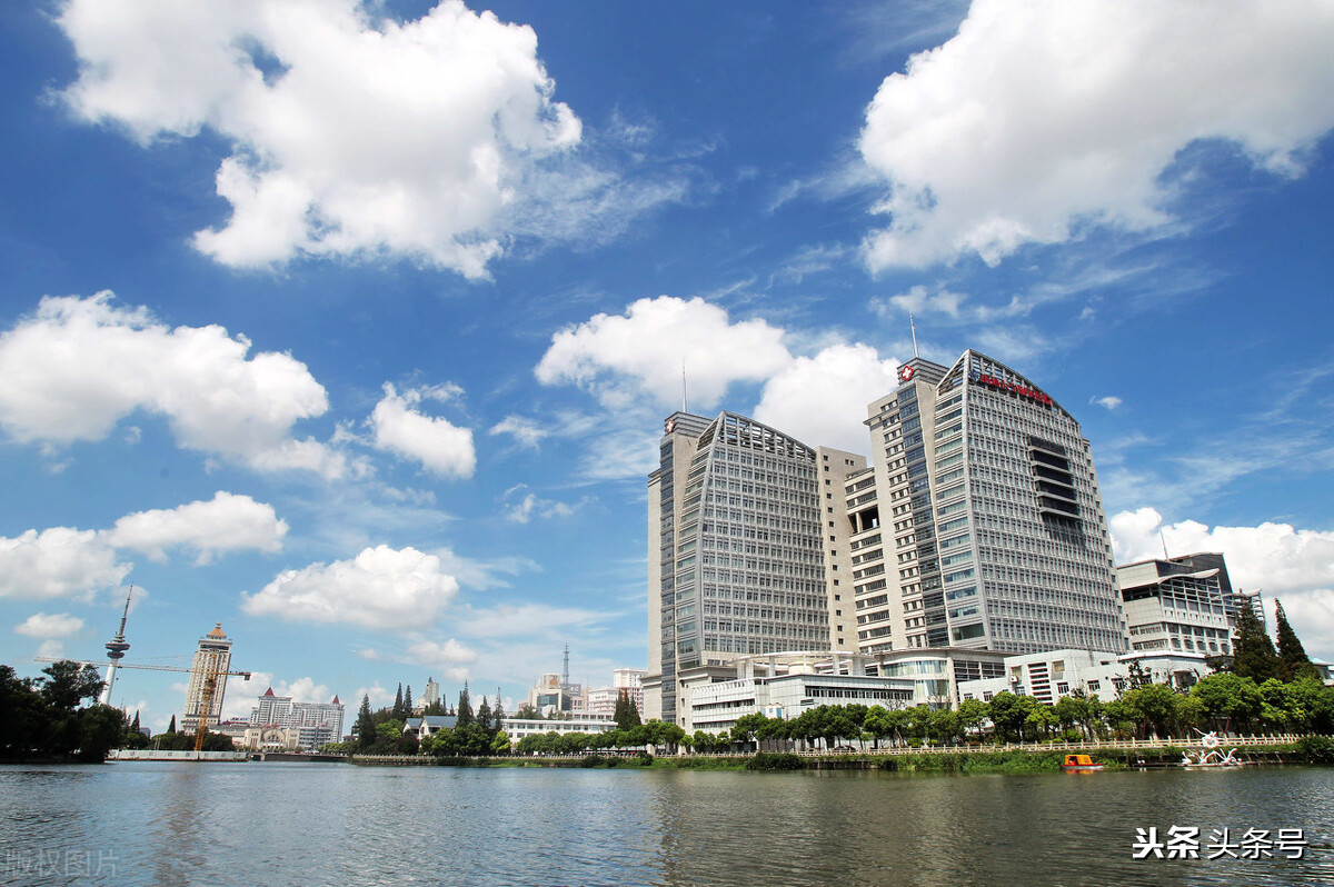 南通初中教师待遇,南通中学教师工资待遇一览表