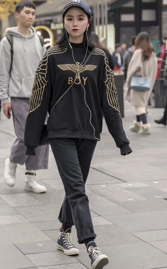 我终于信了，原来这样穿匡威才最潮，00后你们get到了吗？