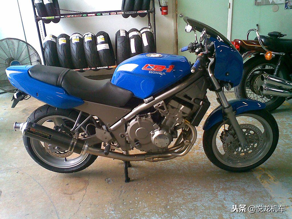 经典神车cb400,cb400为什么是神车