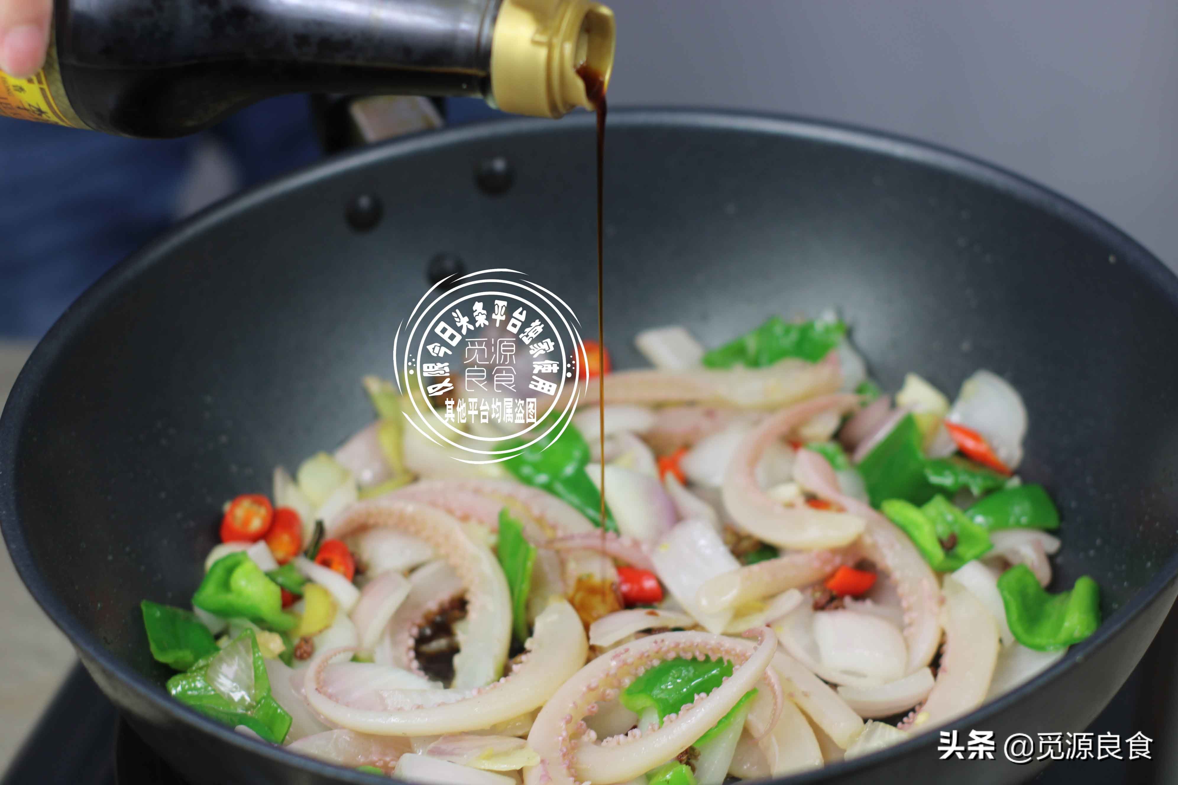 鱿鱼焯水后爆炒3分钟能熟吗,爆炒鲜鱿鱼的做法大全家常窍门