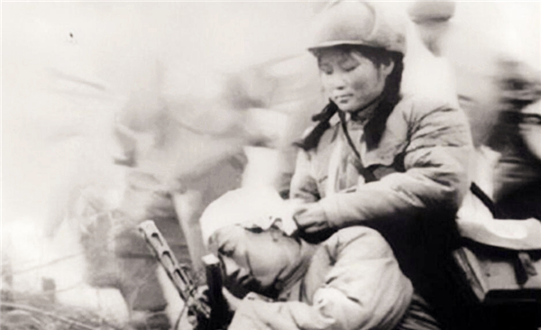 河北一名老人，住院没钱缴费被停药，真实身份揭开后医院追悔莫及