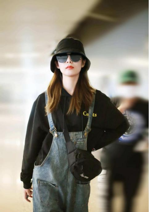 如何知道自己的脸型适合什么帽子,根据脸型挑选帽子这样才不显脸大