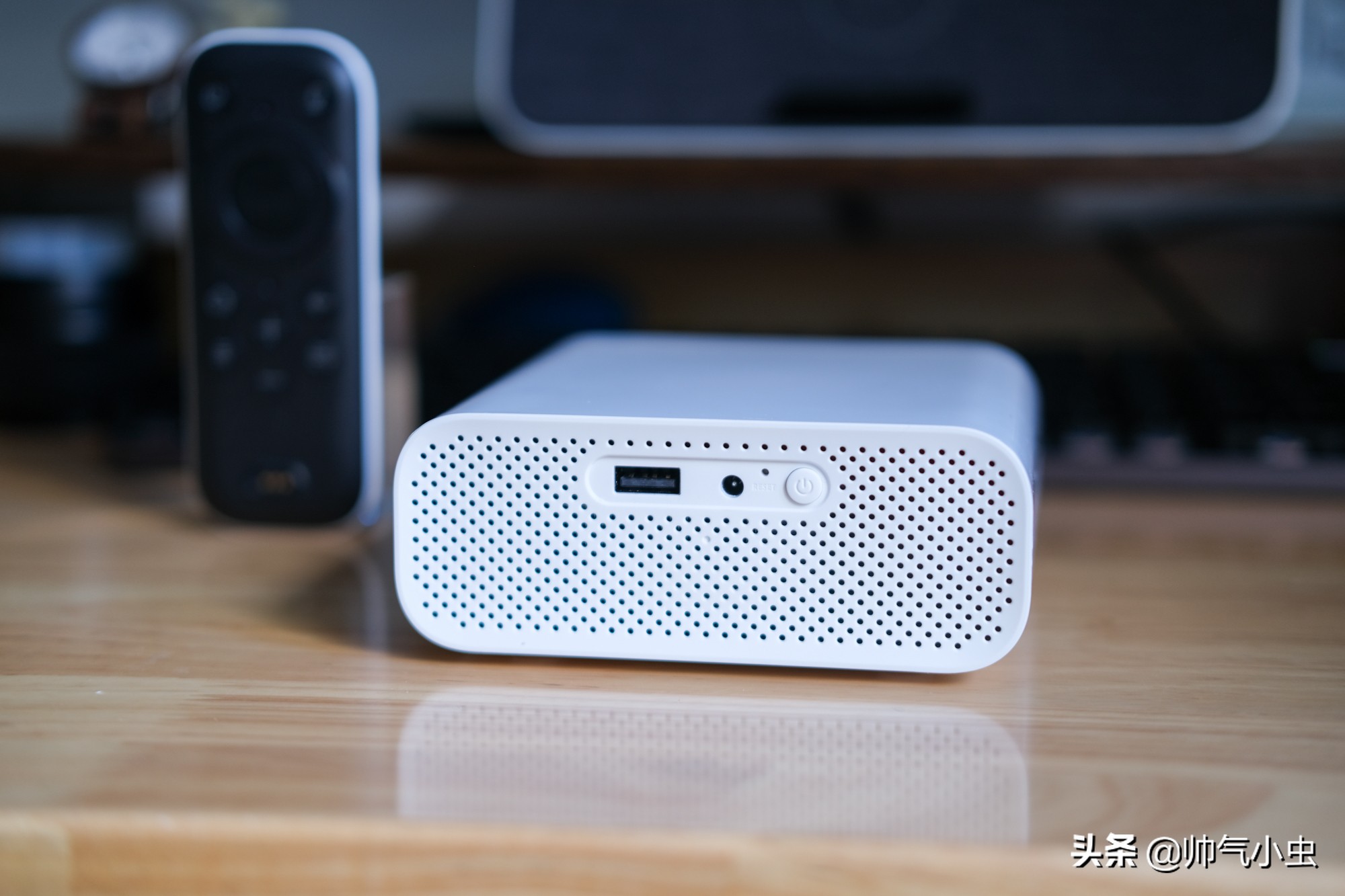 天猫精灵测评投影仪,天猫精灵小红盒投影仪测评