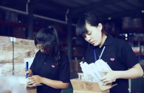 请中检“国家队”监督，一物一鉴！狂打正品的考拉海购，图什么呢