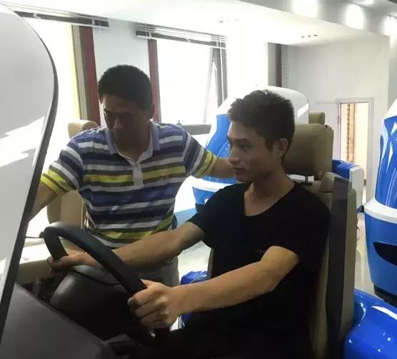 科目二模拟器新手怎么操作,学车模拟器对科目二帮助大吗