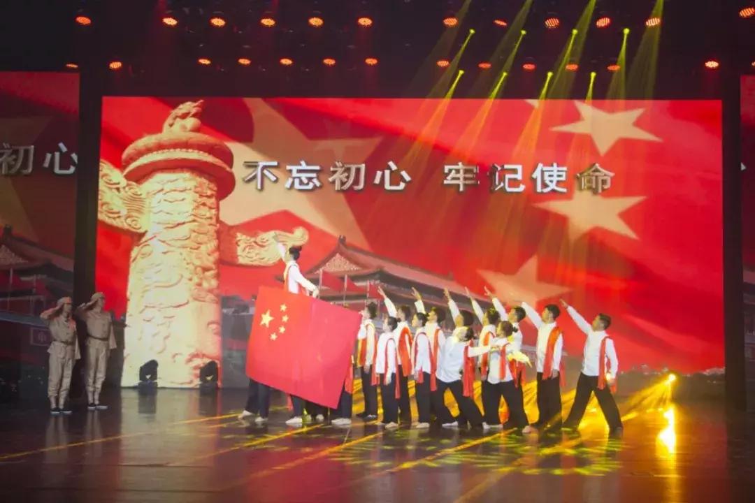 恰同学少年沉浸式演出,恰同学少年比赛现场第一名