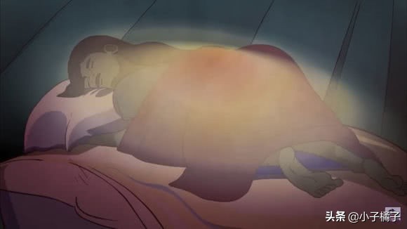 男子变成隐形人后跑到女邻居家,男子变成隐形人躲到初恋女友房间