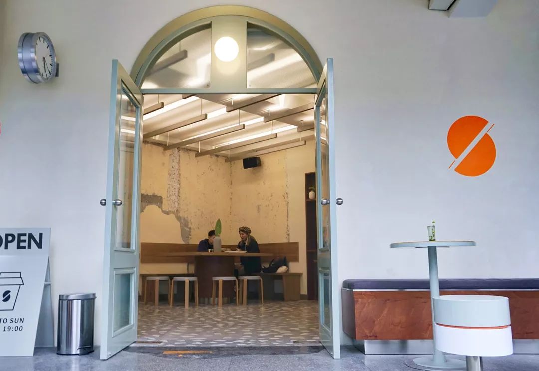 花椒、蛋烘糕和肉桂，对头，这里是咖啡店