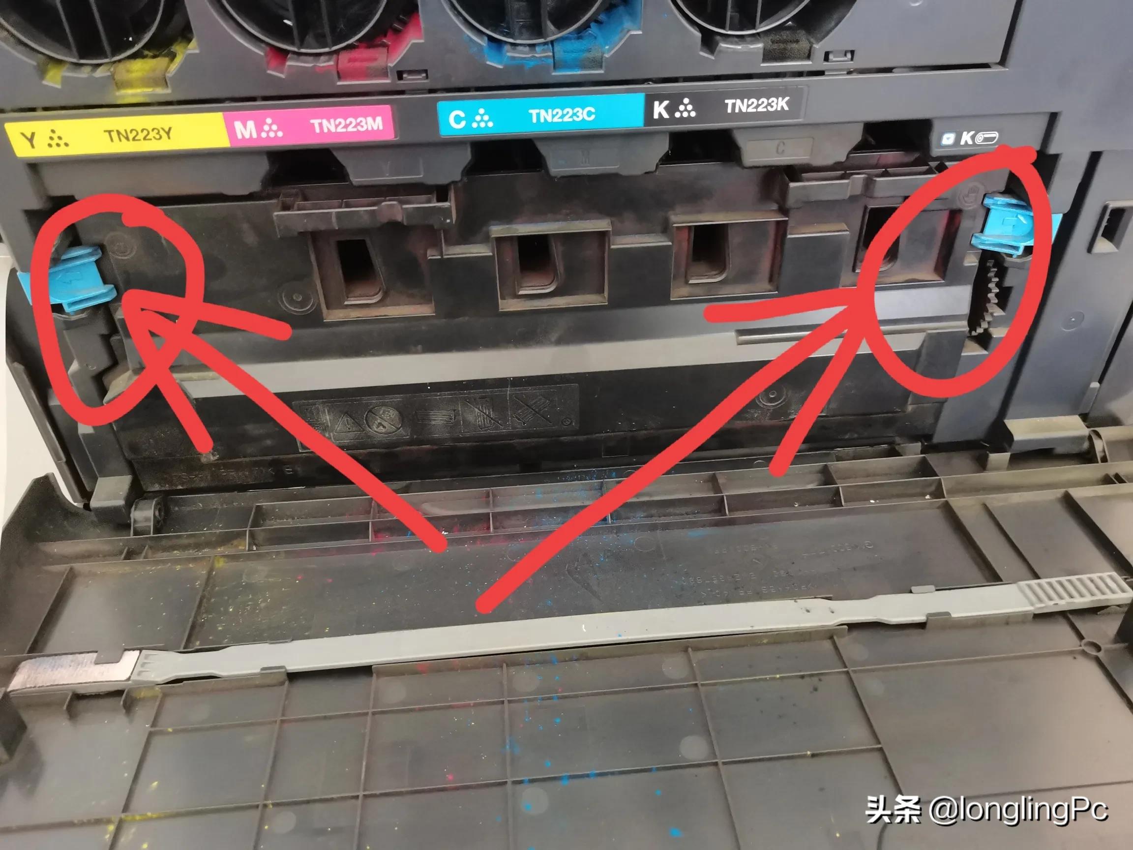 美能达彩色复印机提示墨粉不足,美能达c226废粉盒漏粉