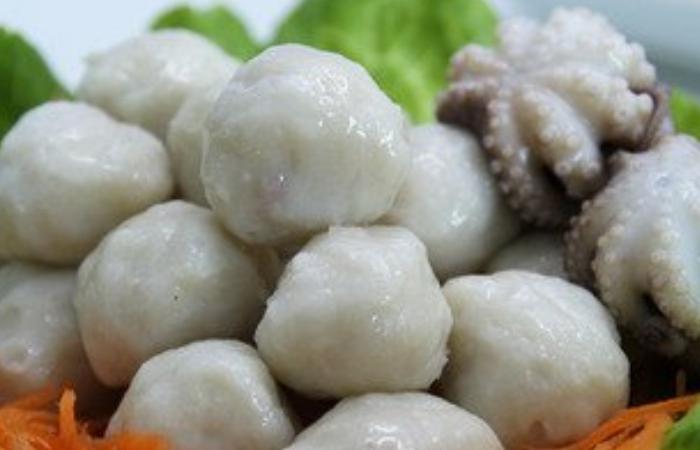 酥脆鲜甜咬下去满满都是墨鱼丸,墨鱼丸怎么炸才能做到外酥里嫩