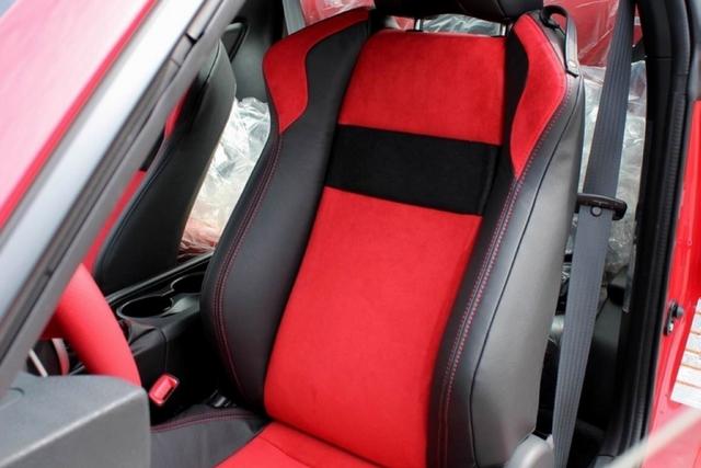 跑车丰田86,丰田86跑车多少钱落地