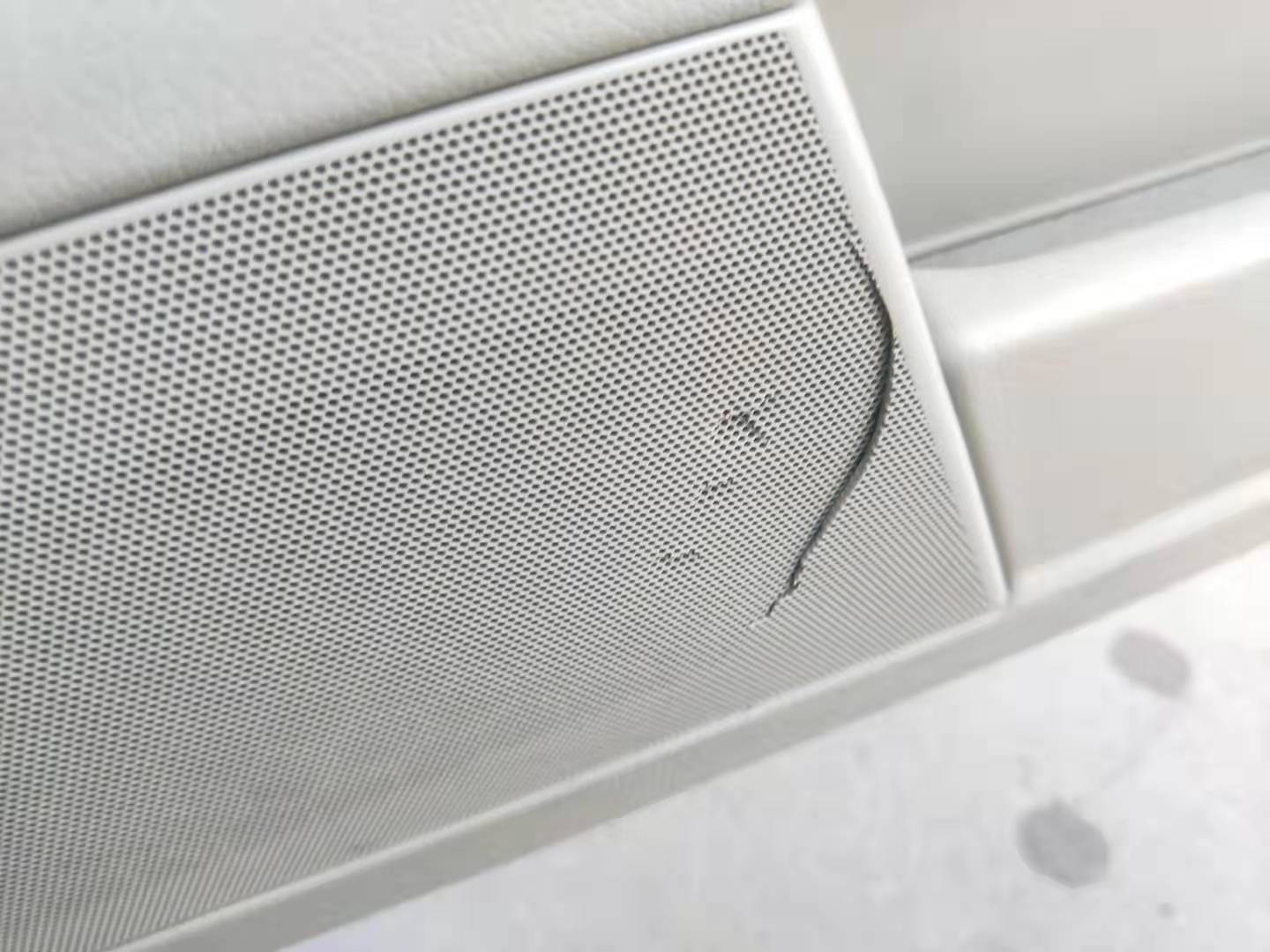 8000元的奥迪a6老款,8万多的奥迪a6l手动挡