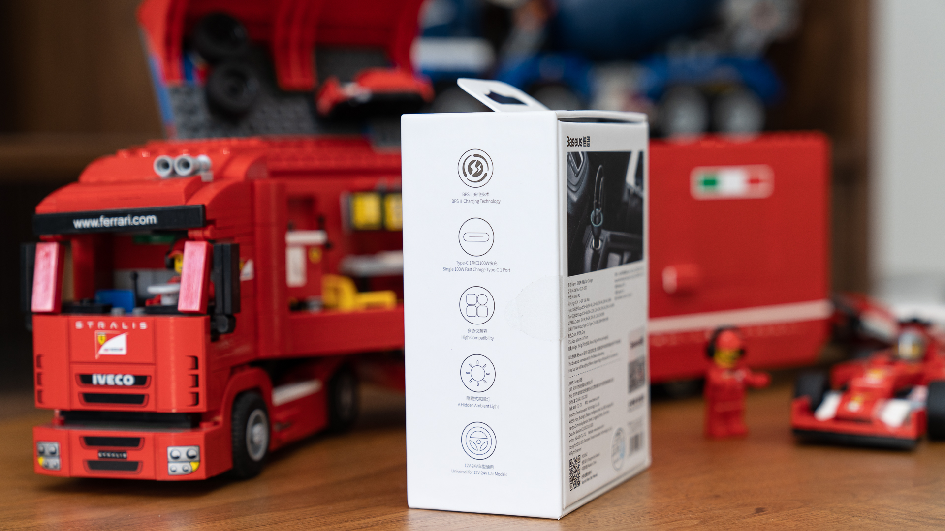 汽车人，出发！车生活补给利器，倍思160WQC5认证车载充电器分享