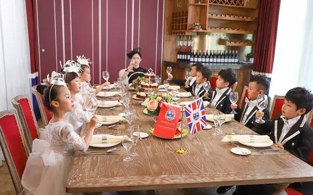 国际礼仪：盘点世界各国的餐桌礼仪知识