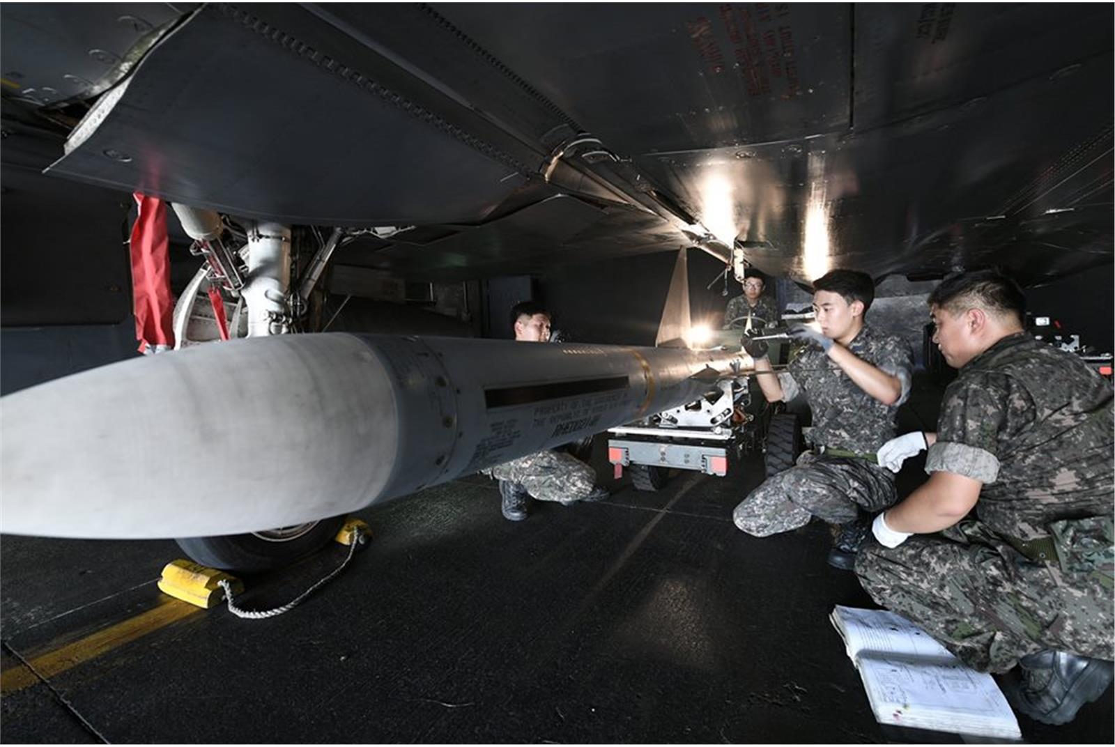 日韩爆发战争谁的实力更强 (日韩战争会爆发吗)