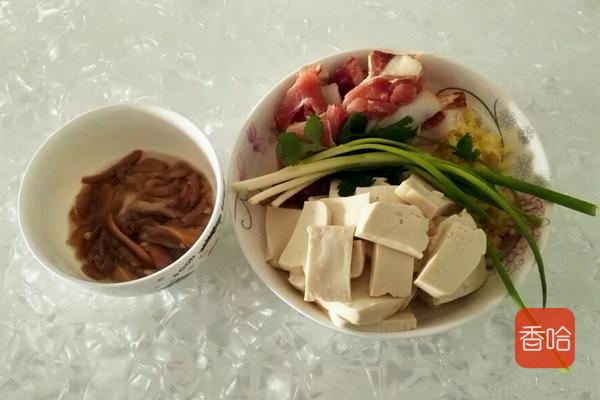 河蚌的既简单又好吃的做法,河蚌最好吃的做法