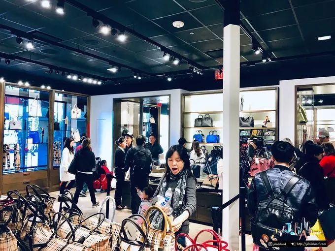 嗨购奥莱,捡漏品牌奥特莱斯