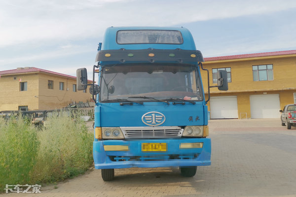 青岛解放jh6生活舱房车,史上最豪华的解放卡车