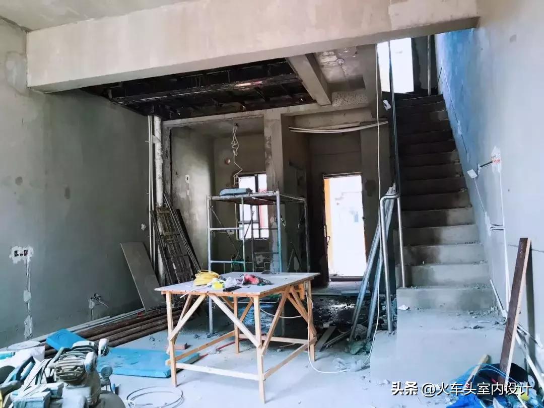 漫游世界后，80后辣妈在海边打造梦幻乌托邦，妆点绚烂人生