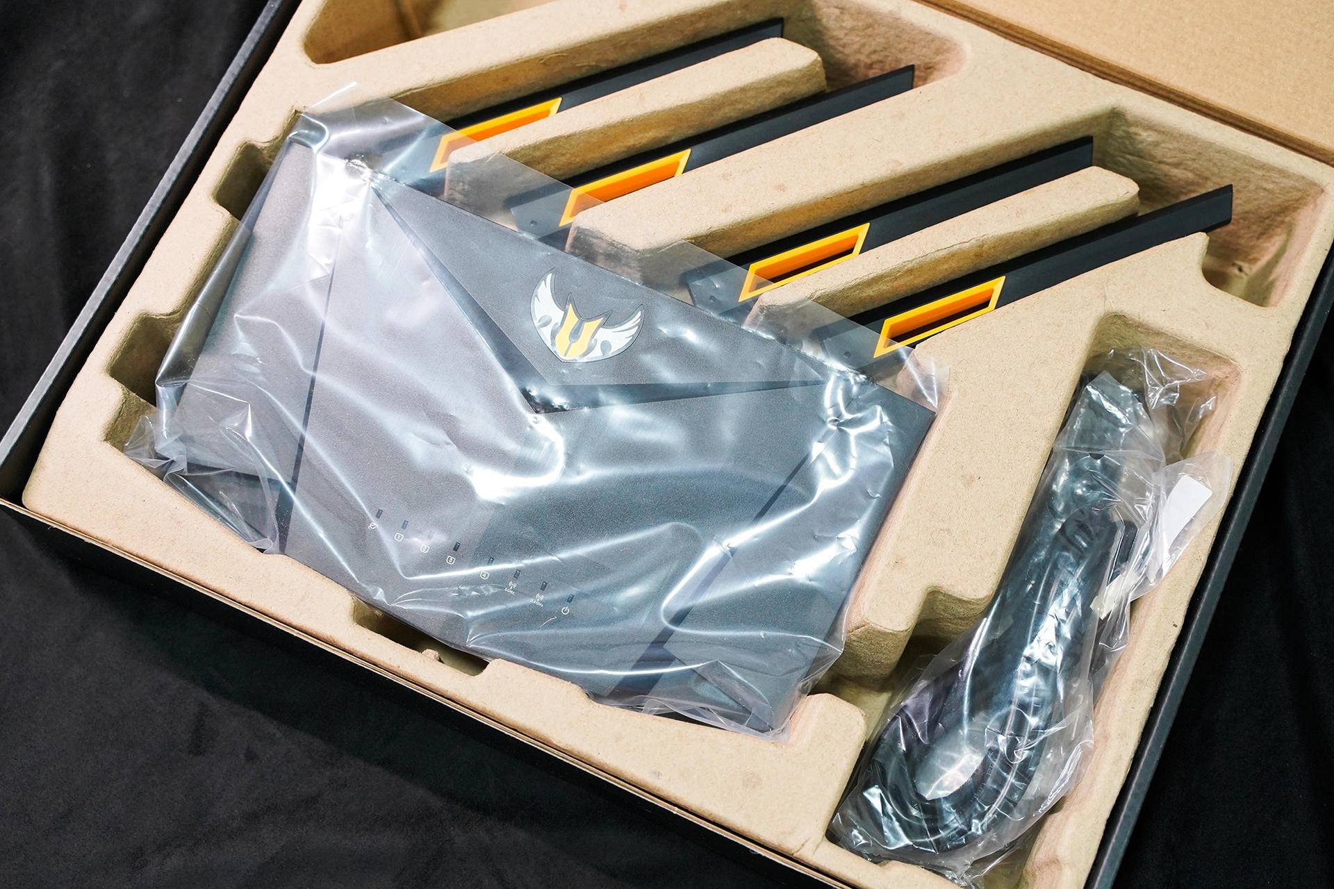 wifi6路由器评测ax5400,华硕千兆路由器wifi6推荐测评