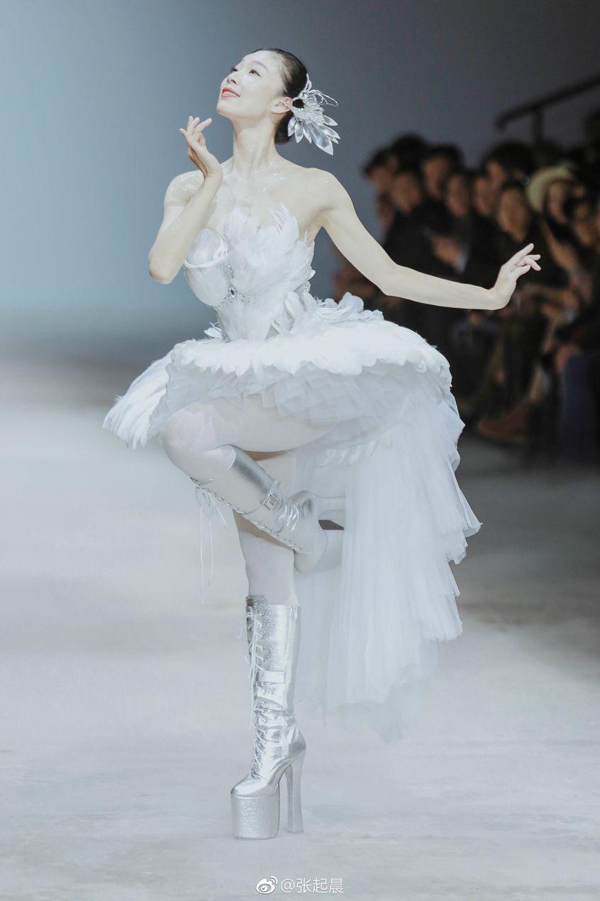 对话胡社光丝路·母亲大秀导演郭爽：为母亲留住芳华是我的初衷