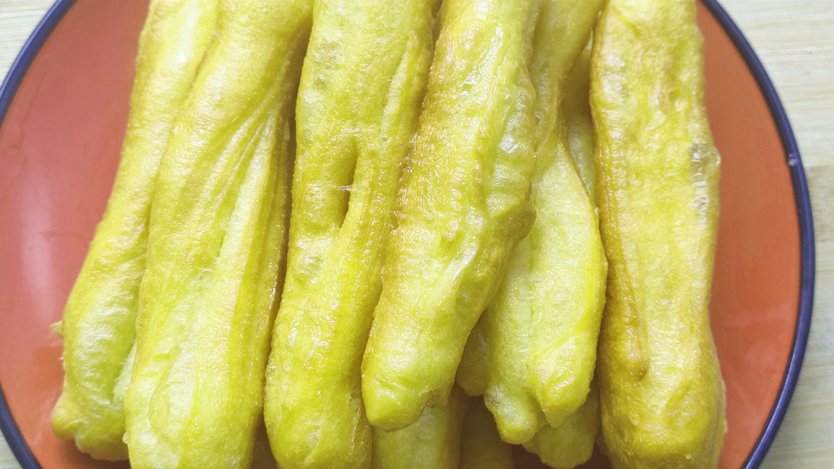 想吃油条自己做不用一滴水,油条面怎么和才能发的快