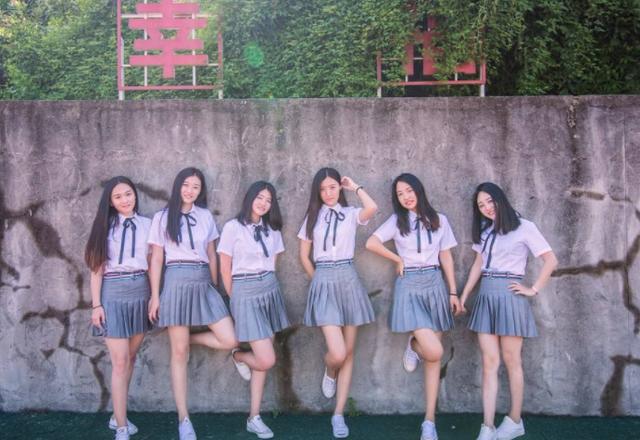 乡镇事业编制和乡镇教师哪个好,同一地区的教师和公务员哪个好