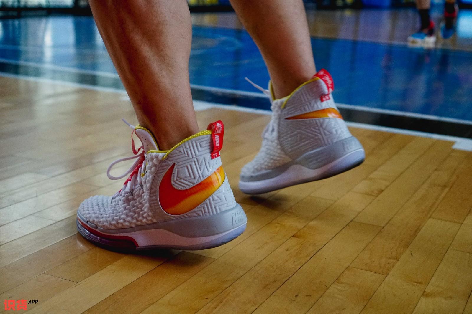 原创球鞋定制nikedunk黑蓝橙,nikealphadunk正品