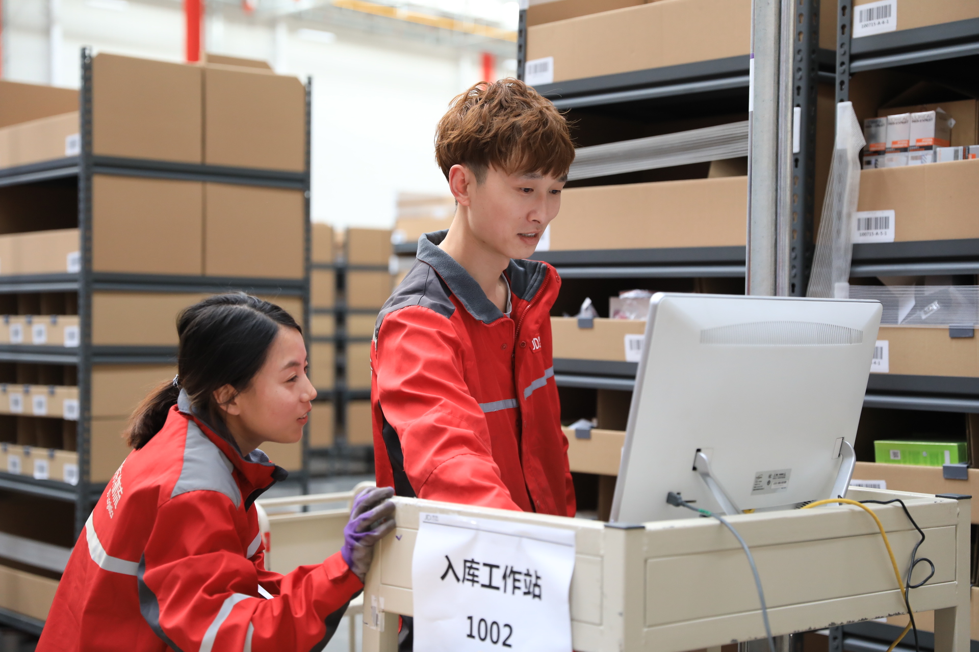 沈阳某村子一半人在世界500强工作，网友酸了：村里还招人吗