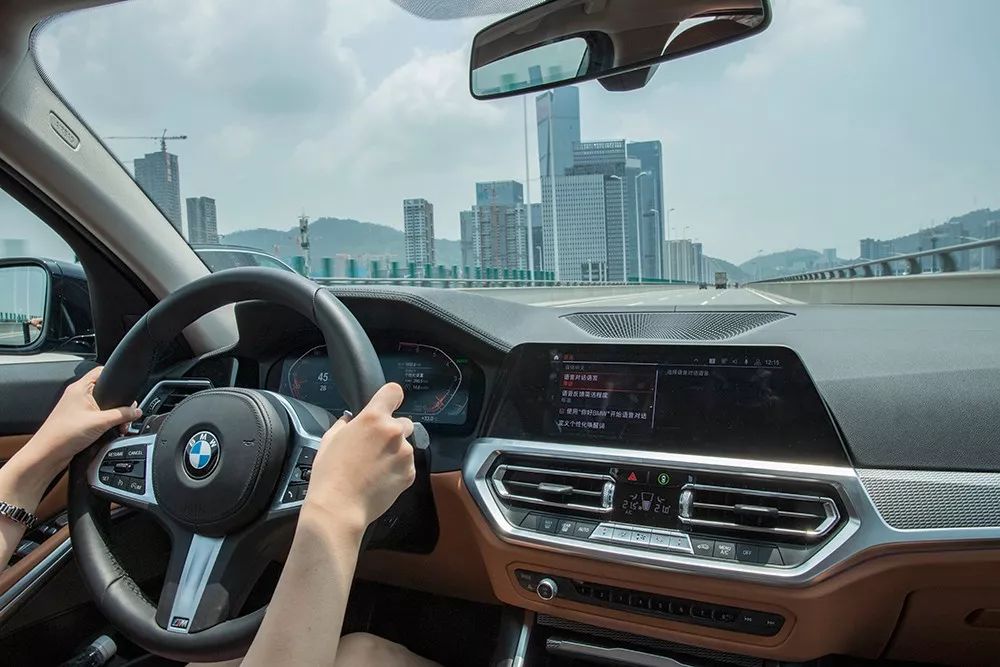 宝马x3试驾评测视频,试驾宝马3系长轴版