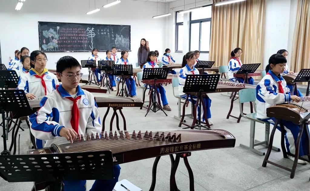 李冰中学都江堰艺术节,都江堰李冰学校文化